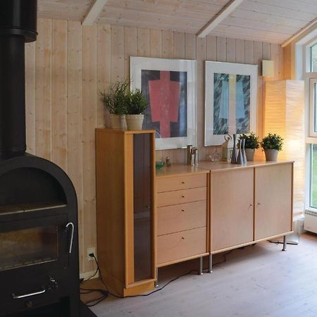 2 Bedroom Pet Friendly Home In Vejby Eksteriør bilde